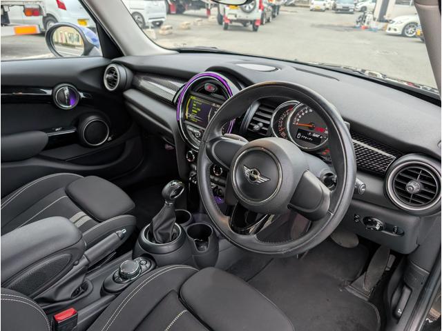 MINI クーパーS ホワイトルーフ(16枚目)