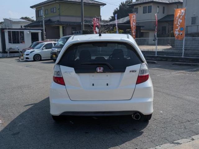 フィット RS 柿本マフラー TEIN車高調 社外AW 車検2年付(6枚目)