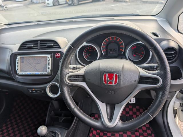 フィット RS 柿本マフラー TEIN車高調 社外AW 車検2年付(17枚目)