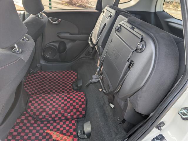 フィット RS 柿本マフラー TEIN車高調 社外AW 車検2年付(28枚目)