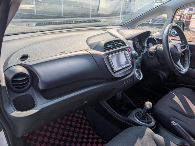 フィット RS 柿本マフラー TEIN車高調 社外AW 車検2年付(30枚目)