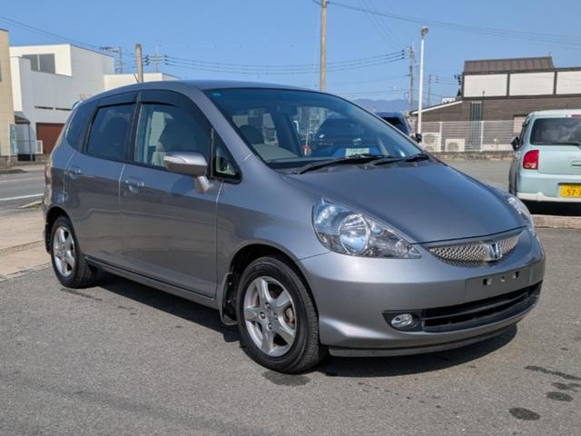 フィット １．５Ｗ　５速ＭＴ（3枚目）