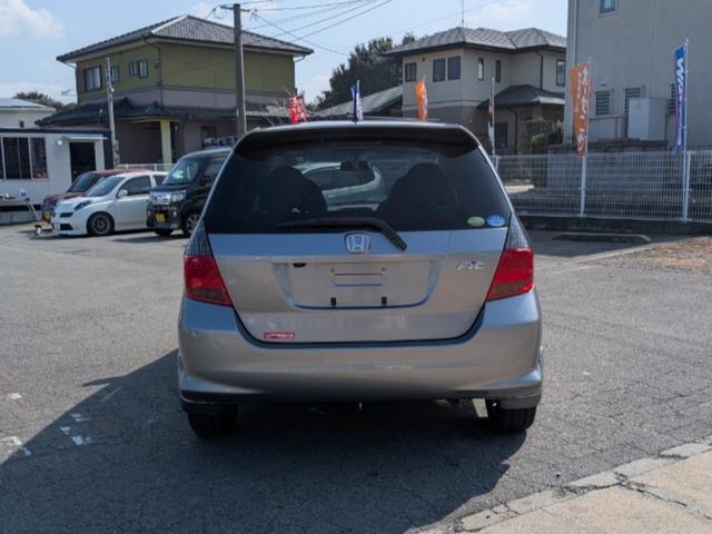 フィット １．５Ｗ　５速ＭＴ（6枚目）