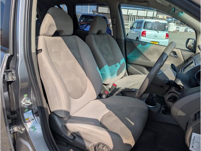 フィット １．５Ｗ　５速ＭＴ（17枚目）