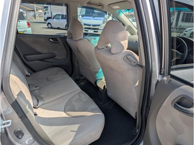 フィット １．５Ｗ　５速ＭＴ（21枚目）