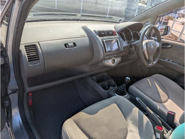 フィット １．５Ｗ　５速ＭＴ（28枚目）