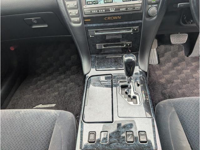 クラウン アスリート　サンルーフ　ルーフバイザー　車検２年付（44枚目）
