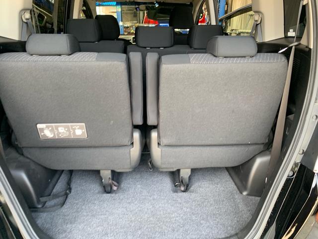フリード Ｇ　エアロ　前後ドラレコ　禁煙車　純正ナビ　バックカメラ　電動スライドドア　７人乗り　スマートキー　オートエアコン　フルセグＴＶ　ＥＴＣ　３列シート　電動格納ミラー（13枚目）