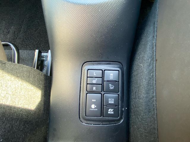 アクア クロスオーバー　グラム　９インチメモリーナビ　バックカメラ　ドライブレコーダー　衝突被害軽減システム　ＥＴＣ　ＣＤ＆ＤＶＤ再生　アルミホイール　スマートキー　ハイブリッド（11枚目）