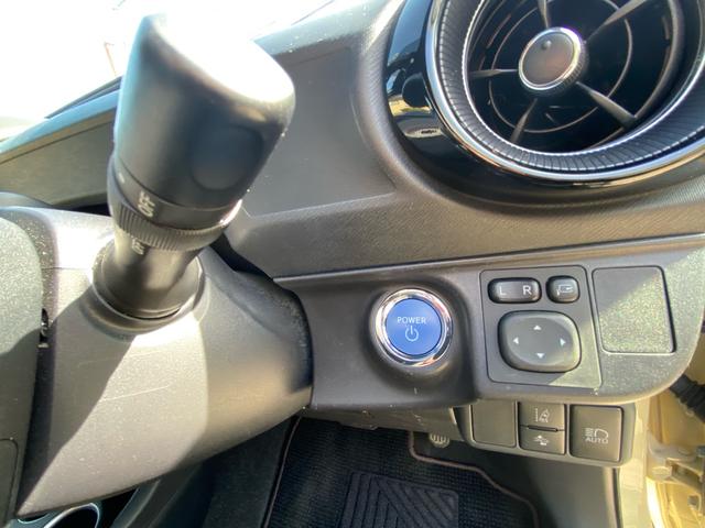 アクア クロスオーバー　グラム　９インチメモリーナビ　バックカメラ　ドライブレコーダー　衝突被害軽減システム　ＥＴＣ　ＣＤ＆ＤＶＤ再生　アルミホイール　スマートキー　ハイブリッド（15枚目）