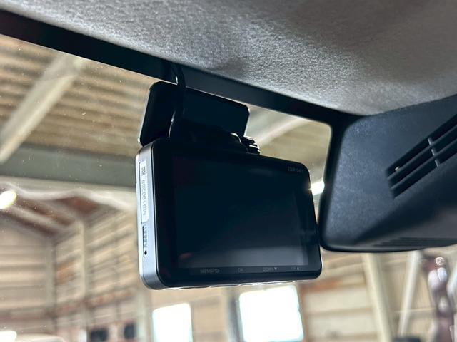 ジムニー ＸＣ　ＡｐｐｌｅＣａｒＰｌａｙ・バックカメラ・Ｂｌｕｅｔｏｏｔｈオーディオ・マッドフラップ・ＥＴＣ・ドリンクホルダー・ドライブレコーダー・クルーズコントロール・左右シートヒーター・アルミホイール（4枚目）