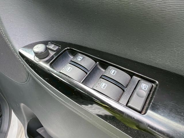 タント カスタムＲＳ　ＳＡ　ナビ・フルセグ・ＥＴＣ・ドラレコ・両側パワスラ・イージークローザー・オートエアコン・電格ミラー・ステリモ・オートヘッドライト・スマートキー・アルミホイール・衝突防止センサー・横滑り防止装置（13枚目）