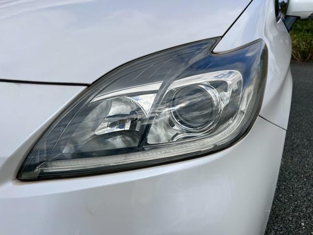 プリウス S ナビ・フルセグ・Bluetooth・ETC・オートエアコン・オートヘッドライト・プッシュスタート・ステアリングリモコン・電動格納ミラー・スマートキー・フォグランプ(27枚目)