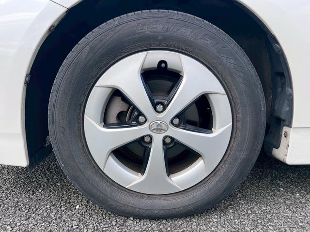 プリウス S ナビ・フルセグ・Bluetooth・ETC・オートエアコン・オートヘッドライト・プッシュスタート・ステアリングリモコン・電動格納ミラー・スマートキー・フォグランプ(37枚目)