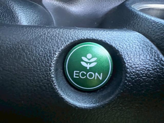 Ｎ－ＢＯＸカスタム Ｇ・Ｌパッケージ　・オーディオ・オートエアコン・パワースライドドア・オートヘッドライト・電動格納ミラー・プッシュスタート・スマートキー・アルミホイール・横滑り防止装置・アイドリングストップ（9枚目）