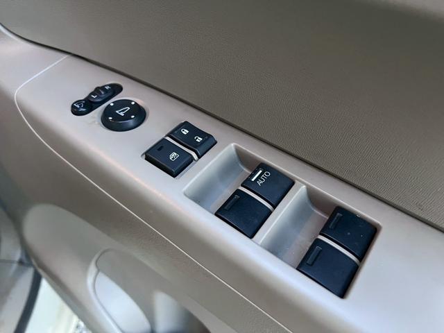 Ｎ－ＢＯＸ Ｇ・Ｌパッケージ　・オーディオ・オートエアコン・パワースライドドア・電動格納ミラー・プッシュスタート・スマートキー・ライト高調整機能・アイドリングストップ（11枚目）