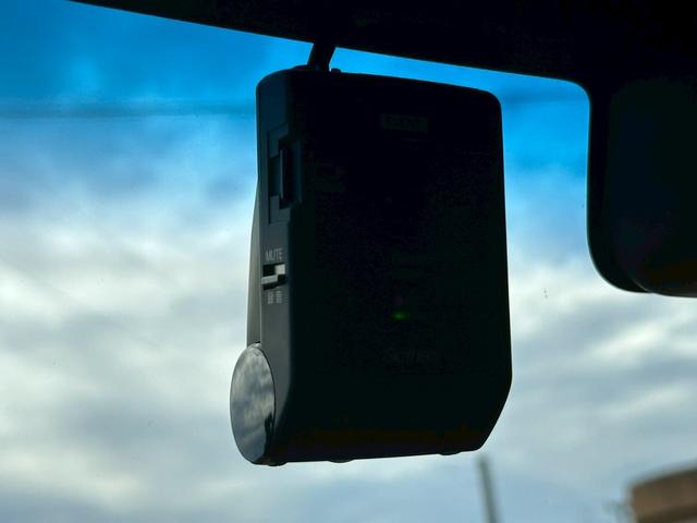 Ｎ－ＢＯＸカスタム Ｇ・Ｌホンダセンシング　ディーラー整備車両・ドライブレコーダー・ＥＴＣ・バックカメラ・ナビ・フルセグ・ＴＶ・Ｂｌｕｅｔｏｏｔｈオーディオ・左パワースライドドア・アルミホイール・アダプティブクルーズコントロール（4枚目）