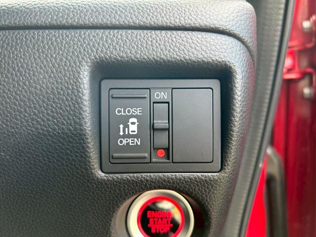 Ｎ－ＢＯＸカスタム Ｇ・Ｌホンダセンシング　ディーラー整備車両・ドライブレコーダー・ＥＴＣ・バックカメラ・ナビ・フルセグ・ＴＶ・Ｂｌｕｅｔｏｏｔｈオーディオ・左パワースライドドア・アルミホイール・アダプティブクルーズコントロール（11枚目）