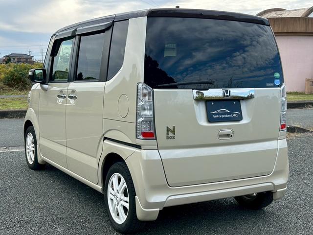 N-BOX G・Lパッケージ ディーラー整備車両・後期型・ツートンカラー・両側パワースライドドア・ビルトインETC・Bluetoothオーディオ・アルミホイール・ナビ・フルセグTV・アイドリングストップ・シートカバー(2枚目)