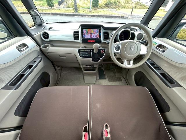 N-BOX G・Lパッケージ ディーラー整備車両・後期型・ツートンカラー・両側パワースライドドア・ビルトインETC・Bluetoothオーディオ・アルミホイール・ナビ・フルセグTV・アイドリングストップ・シートカバー(3枚目)