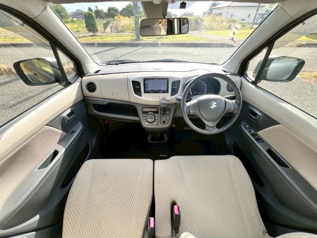 ワゴンＲ ＦＸ　ナビ・ＴＶ・ＥＴＣ・アイドリングストップ・フルフラットシート・キーレス・ＡＢＳ・エアバック・パワーステアリング・パワーウィンドウ・オートエアコン・横滑り防止装置（3枚目）