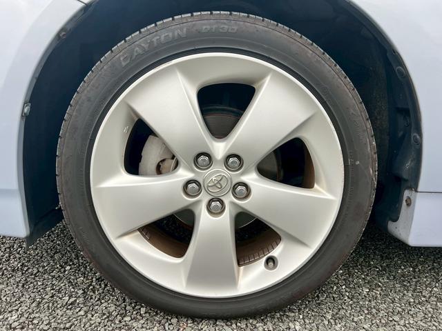 プリウス Ｇツーリングセレクションレザーパッケージ　ディーラー車・ナビ・フルセグ・ＥＴＣ・オートクルーズ・プッシュスタート・電動格納ミラー・クリアランスソナー・オートエアコン・オートヘッドライト・ステアリングリモコン・アルミホイール（36枚目）