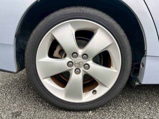 プリウス Ｇツーリングセレクションレザーパッケージ　ディーラー車・ナビ・フルセグ・ＥＴＣ・オートクルーズ・プッシュスタート・電動格納ミラー・クリアランスソナー・オートエアコン・オートヘッドライト・ステアリングリモコン・アルミホイール（39枚目）