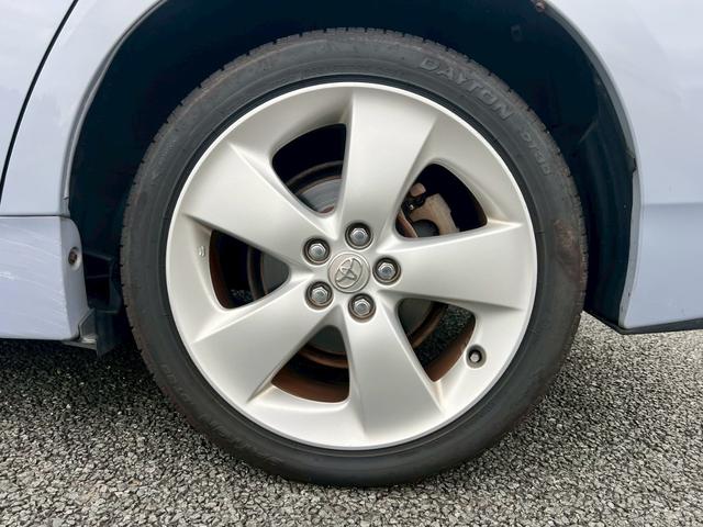 プリウス Ｇツーリングセレクションレザーパッケージ　ディーラー車・ナビ・フルセグ・ＥＴＣ・オートクルーズ・プッシュスタート・電動格納ミラー・クリアランスソナー・オートエアコン・オートヘッドライト・ステアリングリモコン・アルミホイール（40枚目）