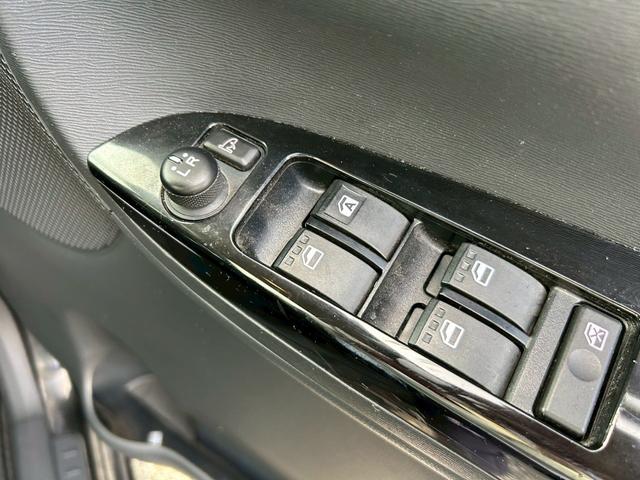 タント カスタムＸ　ＳＡ　ナビ・フルセグＴＶ・左側パワースライドドア・プッシュスタート・スマートキーアルミホイール・オートヘッドライト・盗難防止装置・アイドリングＳＴＯＰ・アクセル踏み間違い防止装置（31枚目）