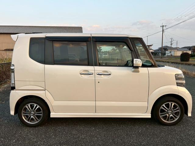 Ｎ－ＢＯＸカスタム Ｇ・Ｌパッケージ　ＥＴＣ・ナビ・フルセグＴＶ・左側パワースライドドア・右側イージークローザー・プッシュスタート・スマートキー・アルミホイール・オートヘッドライト（22枚目）