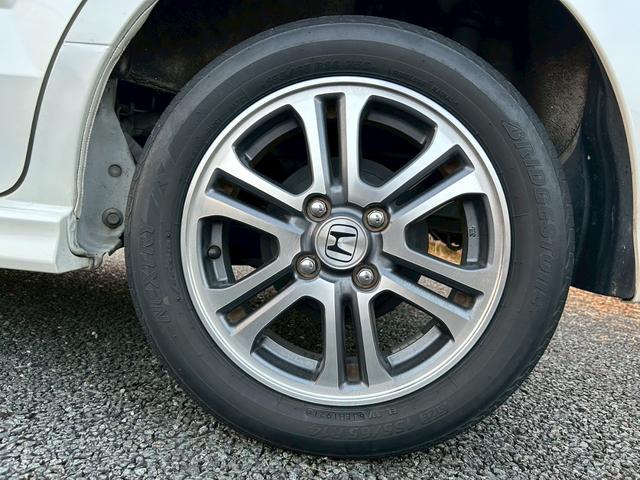 Ｎ－ＢＯＸカスタム Ｇ・Ｌパッケージ　ＥＴＣ・ナビ・フルセグＴＶ・左側パワースライドドア・右側イージークローザー・プッシュスタート・スマートキー・アルミホイール・オートヘッドライト（35枚目）