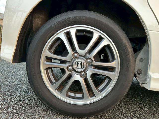 Ｎ－ＢＯＸカスタム Ｇ・Ｌパッケージ　ＥＴＣ・ナビ・フルセグＴＶ・左側パワースライドドア・右側イージークローザー・プッシュスタート・スマートキー・アルミホイール・オートヘッドライト（36枚目）