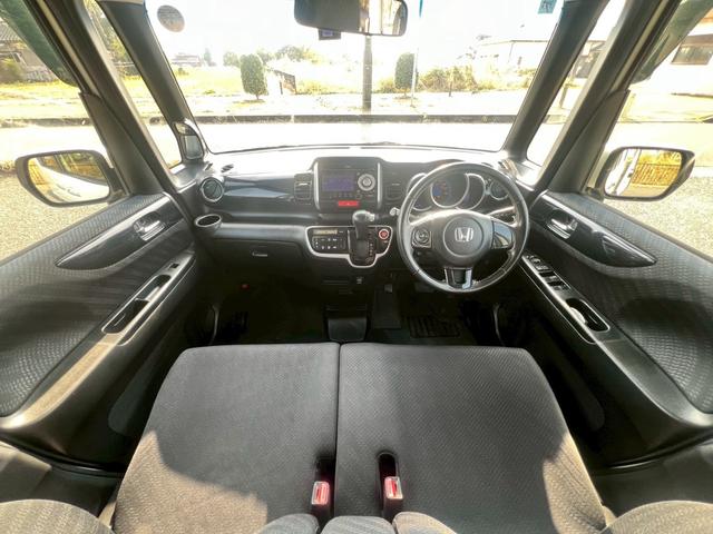 Ｎ－ＢＯＸカスタム Ｇ　ＳＳパッケージ　オーディオ・ＥＴＣ・ドラレコ・両側パワースライドドア・オートエアコン・オートヘッドライト・プッシュスタート・アイドリングストップ・アルミホイール・フォグランプ・スマートキー・電格ミラー・横滑り防止装置（3枚目）