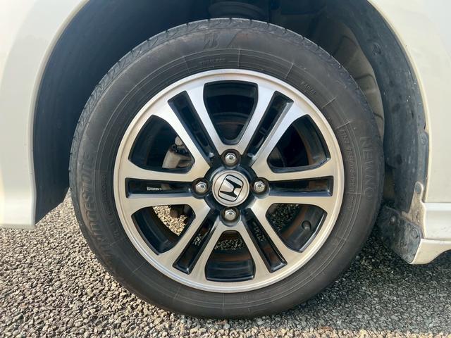 Ｎ－ＢＯＸカスタム Ｇ　ＳＳパッケージ　オーディオ・ＥＴＣ・ドラレコ・両側パワースライドドア・オートエアコン・オートヘッドライト・プッシュスタート・アイドリングストップ・アルミホイール・フォグランプ・スマートキー・電格ミラー・横滑り防止装置（19枚目）