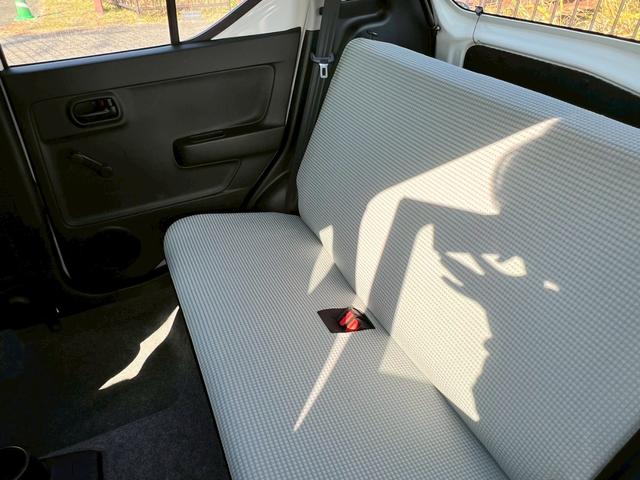 アルト Ｆ　レーダーブレーキサポート・アイドリングストップ・横滑り防止装置・キーレス・パワーステアリング・パワーウィンドウ・エアコン・クーラー・ＡＢＳ・エアバック・ＭＴモード（25枚目）