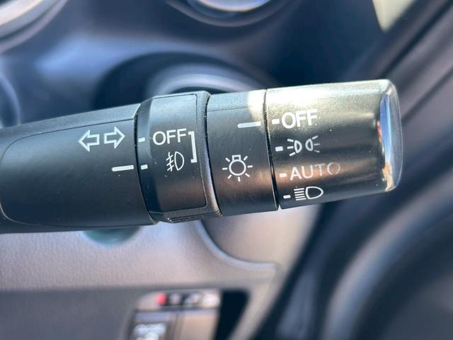 N-BOXカスタム G・Lパッケージ 左側パワースライドドア・右側イージークローザー・アイドリングストップ・ABS・横滑り防止装置・盗難防止装置・スマートキー・エコモード・アルミホイール・オートヘッドライト(8枚目)