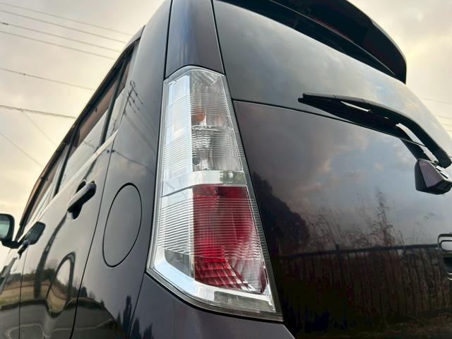 ワゴンＲスティングレー リミテッド　ディーラー整備車両・ドライブレコーダー・ナビ・ＴＶ・Ｂｌｕｅｔｏｏｔｈオーディオ・ＥＴＣ・アルミホイール・スマートキー・プッシュスタート・電動格納ミラー・オートヘッドライト（16枚目）