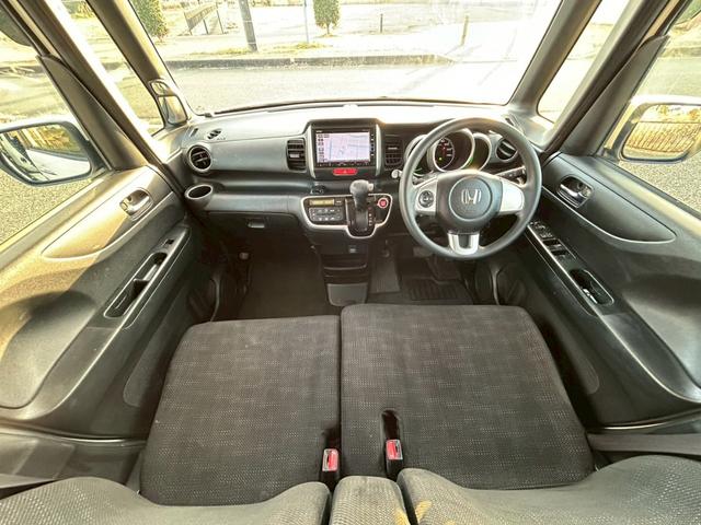 Ｎ－ＢＯＸ Ｇ　ＳＳパッケージ　ディーラー整備車両・ドライブレコーダー・バックカメラ・ナビ・ＴＶ・Ｂｌｕｅｔｏｏｔｈオーディオ・両側パワースライドドア・プッシュスタート・スマートキー・アイドリングストップ（3枚目）