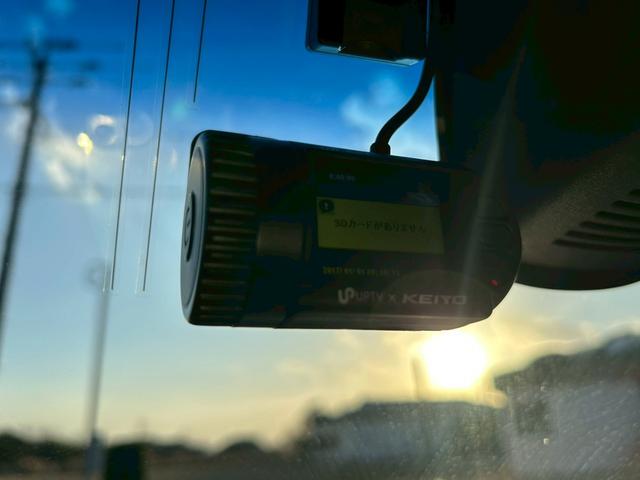 Ｎ－ＢＯＸ Ｇ　ＳＳパッケージ　ディーラー整備車両・ドライブレコーダー・バックカメラ・ナビ・ＴＶ・Ｂｌｕｅｔｏｏｔｈオーディオ・両側パワースライドドア・プッシュスタート・スマートキー・アイドリングストップ（4枚目）