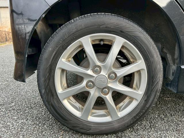 タント カスタムＸスペシャル　ナビ・フルセグＴＶ・ＥＴＣ・Ｂｌｕｅｔｏｏｔｈオーディオ・左側パワースライドドア・アイドリングストップ・スマートキー・オートＡＣ・盗難防止装置・ＡＢＳ・アルミホイール・フルフラットシート（33枚目）