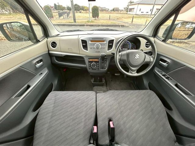 ワゴンR FXリミテッド 前後ドライブレコーダー・ETC・アイドリングストップ・スマートキー×2・プッシュスタート・アルミホイール・オートエアコン・ベンチシート・フルフラットシート・盗難防止装置(3枚目)