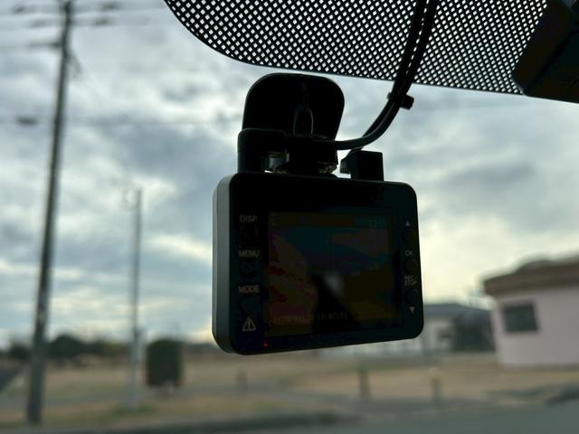 ワゴンR FXリミテッド 前後ドライブレコーダー・ETC・アイドリングストップ・スマートキー×2・プッシュスタート・アルミホイール・オートエアコン・ベンチシート・フルフラットシート・盗難防止装置(4枚目)