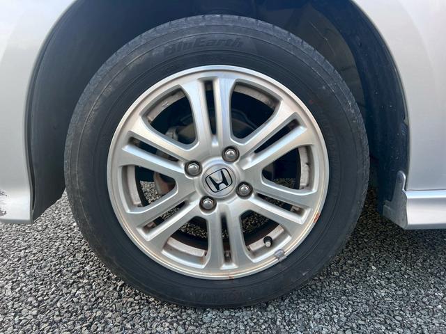 Ｎ－ＢＯＸカスタム Ｇ・Ｌパッケージ　オーディオ・オートエアコン・パワースライドドア・オートヘッドライト・電動格納ミラー・プッシュスタート・スマートキー・アルミホイール・横滑り防止装置・アイドリングストップ（6枚目）