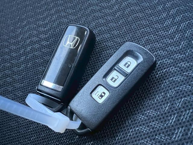 Ｎ－ＢＯＸカスタム Ｇ・Ｌパッケージ　オーディオ・オートエアコン・パワースライドドア・オートヘッドライト・電動格納ミラー・プッシュスタート・スマートキー・アルミホイール・横滑り防止装置・アイドリングストップ（12枚目）