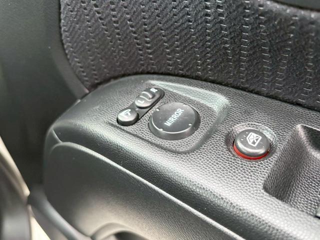 ゼストスパーク W ディーラー整備車両・ナビ・ETC・アルミホイール・電動格納ミラー・スマートキー・オートエアコン・ベンチシート・フルフラットシート・フロントフォグランプ・ディスチャージドランプ(12枚目)