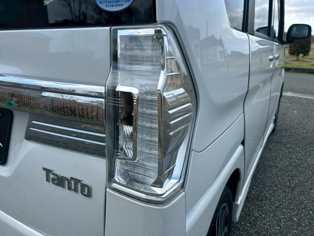 タント カスタムRS スマートセレクションSA 純正8型ナビ・フルセグTV・Bluetoothオーディオ・両側パワースライドドア・バックカメラ・アルミホイール・プッシュスタート・スマートキー・オートヘッドライト・Fフォグランプ(16枚目)