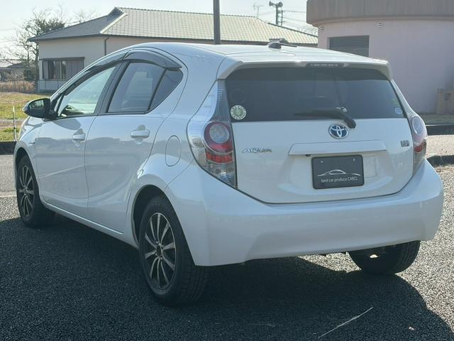 アクア Ｇ　ドライブレコーダー・バックカメラ・アイドリングストップ・ＥＴＣ・電動格納ミラー・パワーステアリング・パワーウィンドウ・ＡＢＳ・横滑り防止装置・エアコン・クーラー（2枚目）