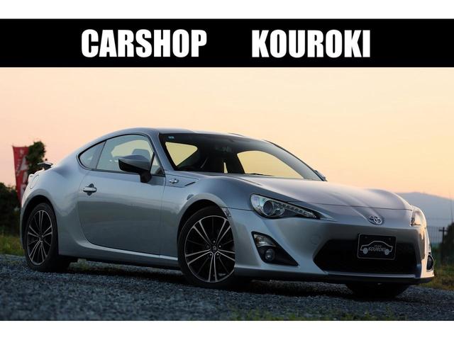 ８６ ＧＴリミテッド　車高調　カロッツェリアナビＴＶ　バックカメラ　６速マニュアル　ハーフレザーシート　ＨＩＤライト　ＤＶＤ再生可　スマートキー＆プッシュスタート　キーフリーシステム　ステアリング異音対策済み（7枚目）