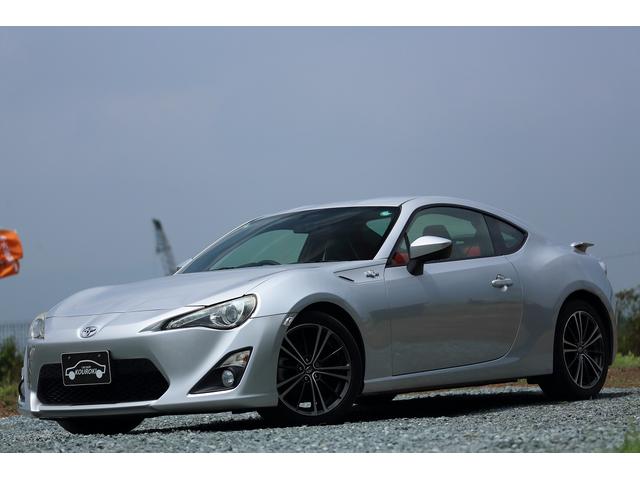 ８６ ＧＴリミテッド　車高調　カロッツェリアナビＴＶ　バックカメラ　６速マニュアル　ハーフレザーシート　ＨＩＤライト　ＤＶＤ再生可　スマートキー＆プッシュスタート　キーフリーシステム　ステアリング異音対策済み（9枚目）