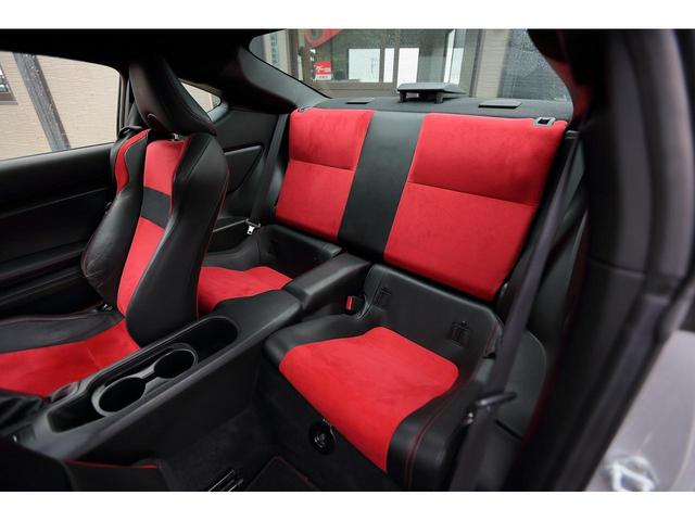 ８６ ＧＴリミテッド　車高調　カロッツェリアナビＴＶ　バックカメラ　６速マニュアル　ハーフレザーシート　ＨＩＤライト　ＤＶＤ再生可　スマートキー＆プッシュスタート　キーフリーシステム　ステアリング異音対策済み（18枚目）